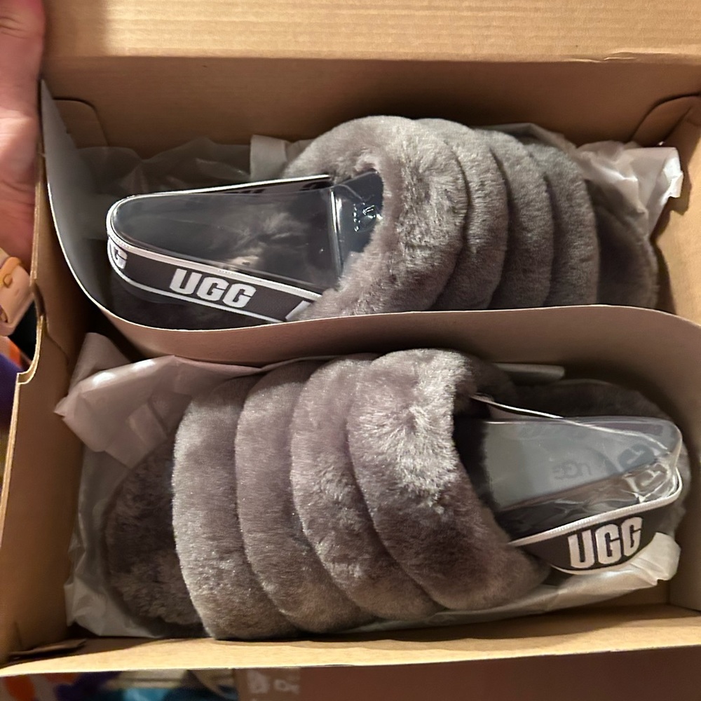Ugg slippers NEW